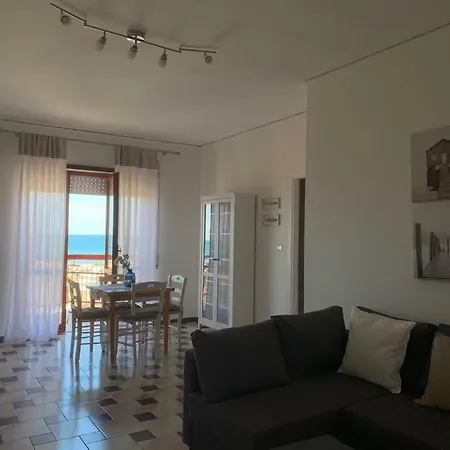 La Casa Dell'onda 1 Apartment Mondragone
